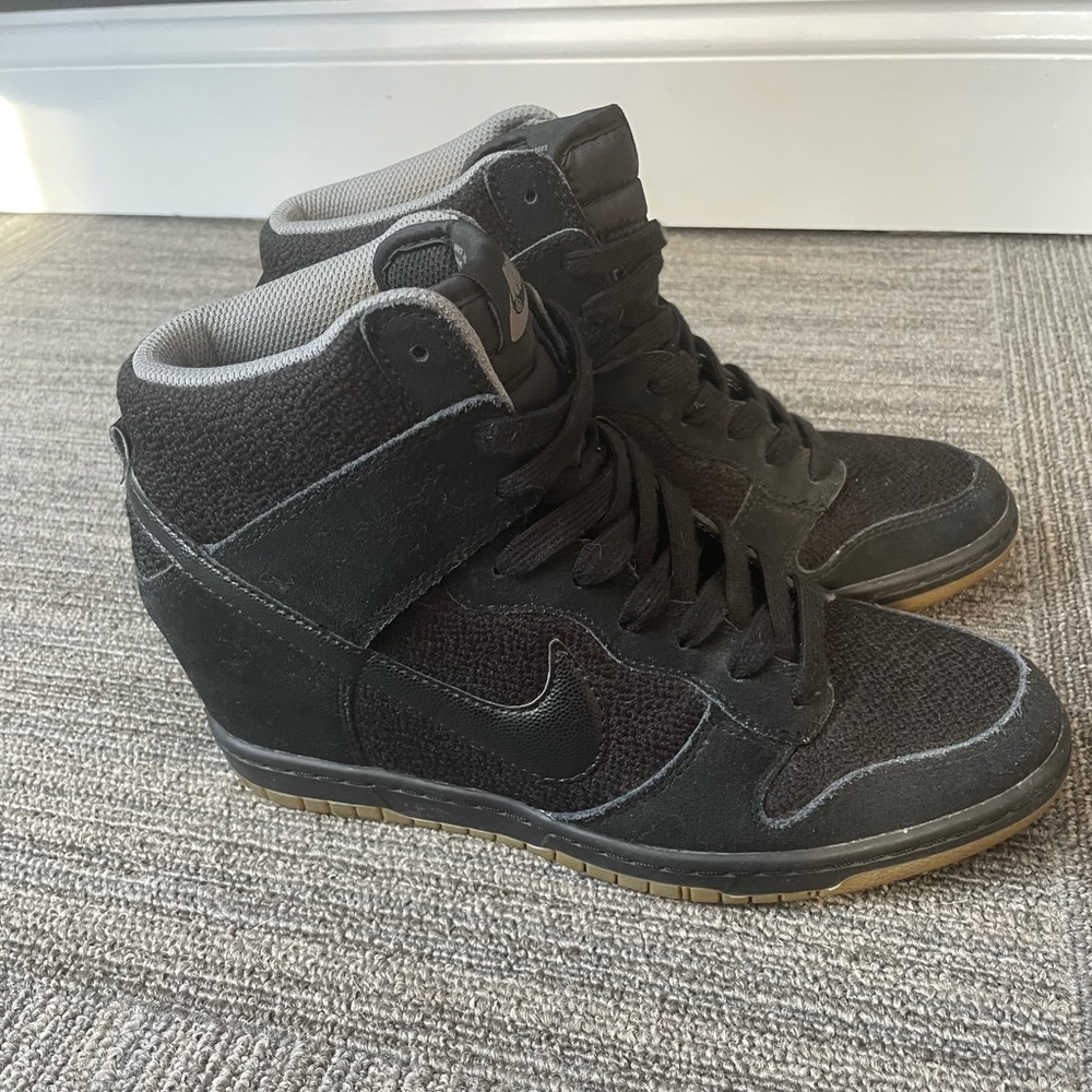 Women’s Nike Sky High Dunks